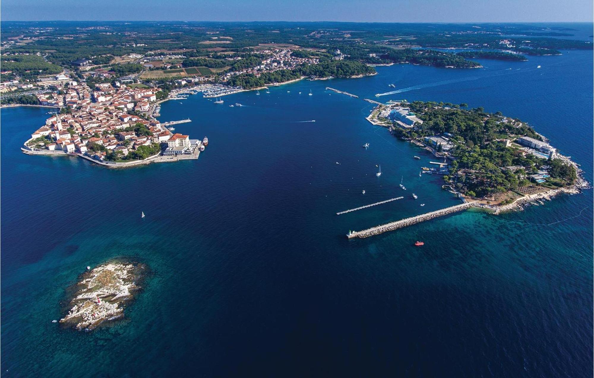 Pet Friendly Apartment In Porec With Wifi Ngoại thất bức ảnh